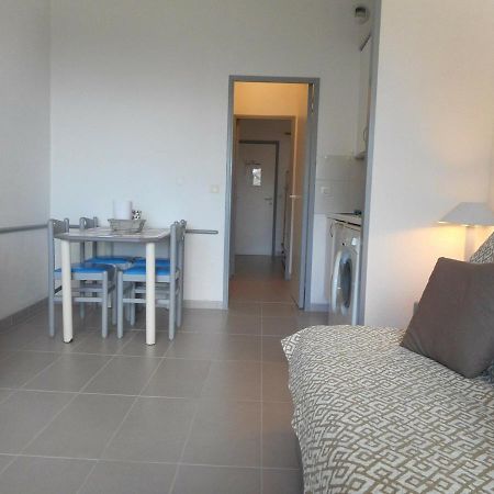 Studio Renove En Bord De Mer Avec Terrasse, Parking Et Wifi A Villeneuve-Loubet - Fr-1-252A-29 Exterior foto